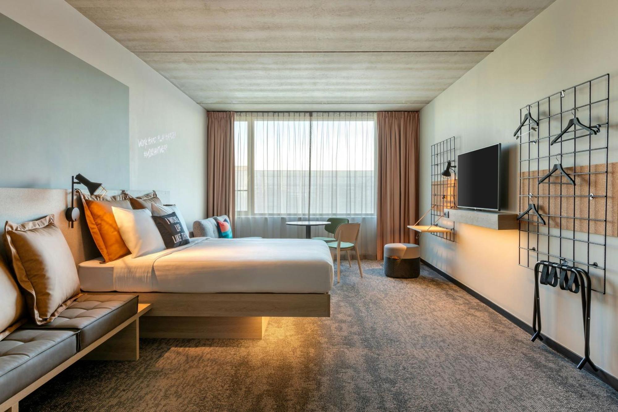Moxy Antwerp Hotel Exterior foto