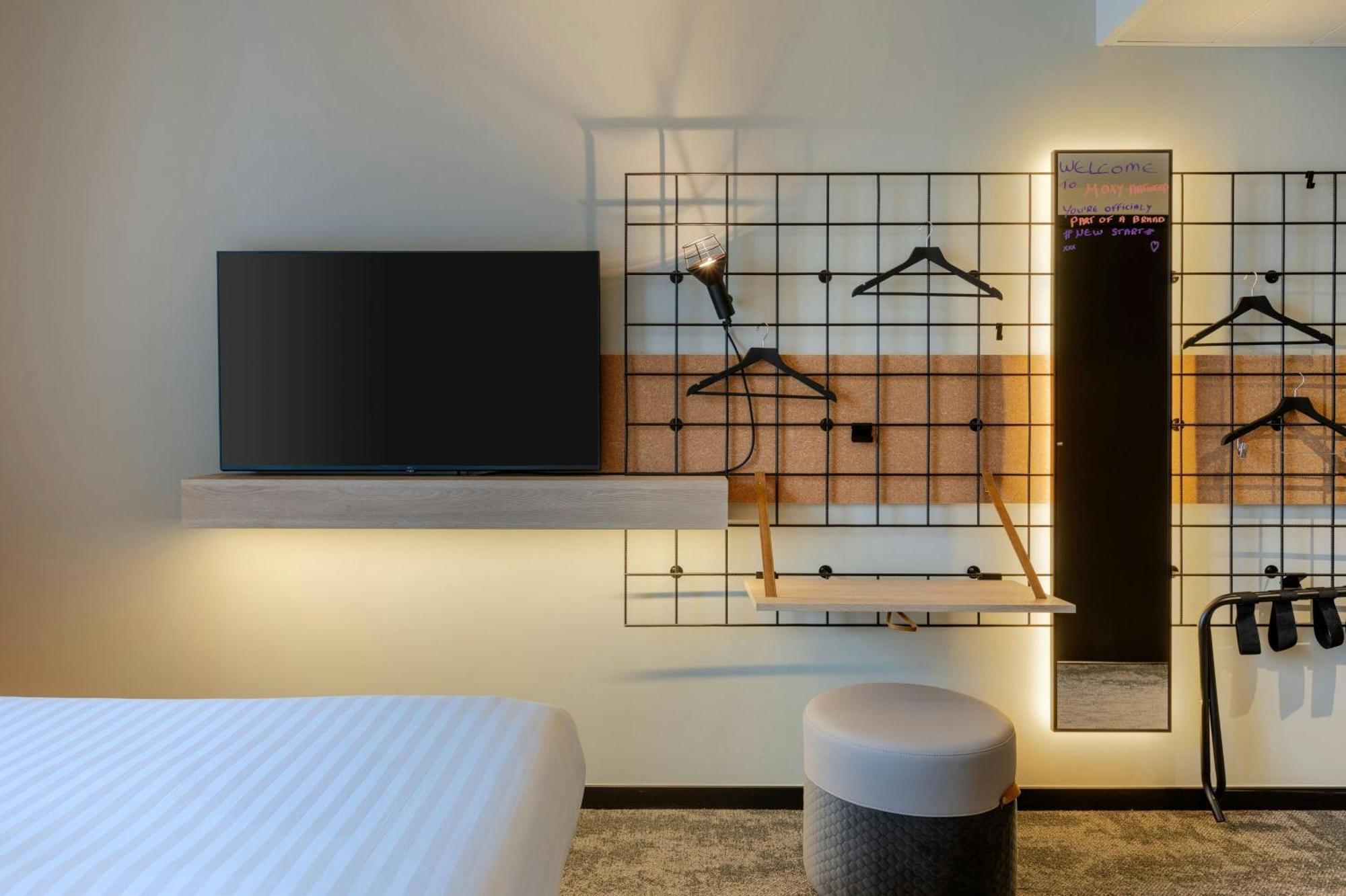 Moxy Antwerp Hotel Exterior foto