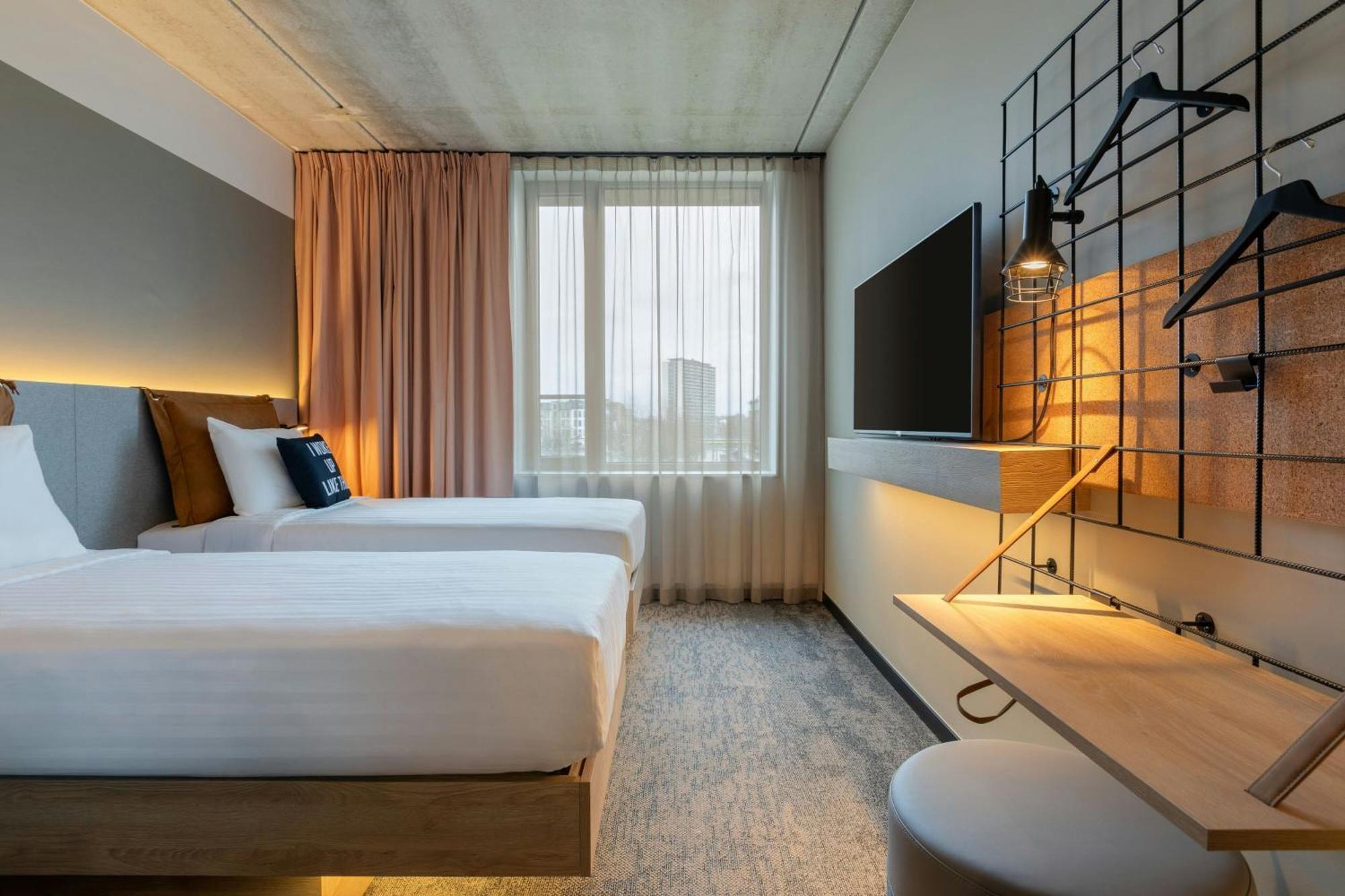 Moxy Antwerp Hotel Exterior foto